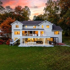 Lakeshore Crest Estate - Private Dock & Pool