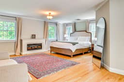 Highland Colonial - Spacious Home w/ Pool