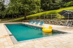 Lakeshore Crest Estate - Private Dock & Pool