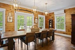 Fern Leaf Farmhouse - Pool & Pickleball Court