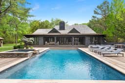 Merchant Manor | Pool, Tennis Court, Game Room - Image 2