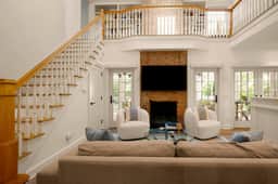 Harrison House | Heated Pool, Walk to Village - Image 2