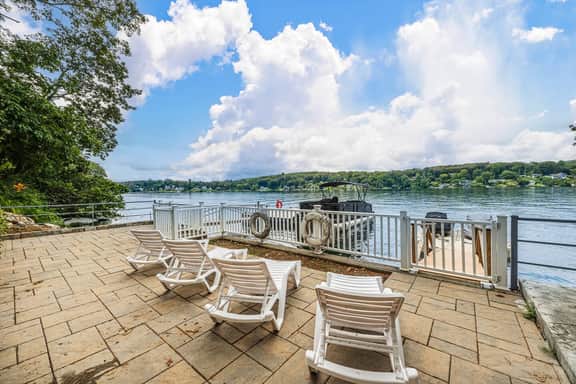 North Cliff House - Private Dock & Sauna