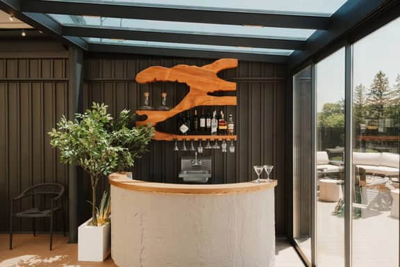 Belvedere Suites - Boutique Hotel - Image 4